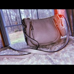 Light gray crossbody purse